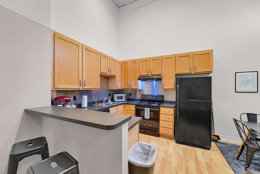 More Photos Of , Saint Louis Multifamily For Sale