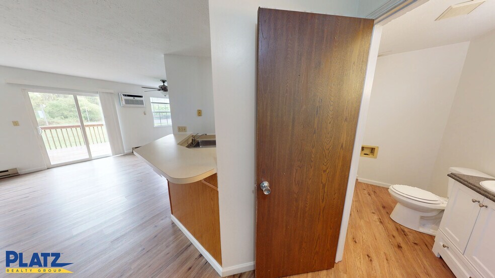 More Photos Of 7430 Becky Ct, Youngstown Apartments For Sale