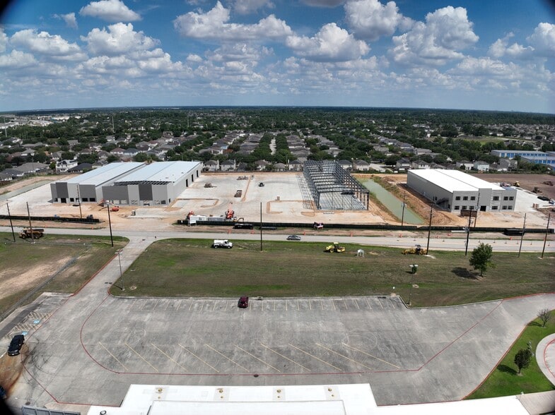 More Photos Of 0 Hufsmith Kohrville Rd, Tomball Warehouse For Sale