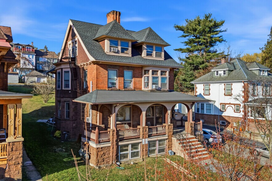 More Photos Of 415 Grand St, Newburgh Apartments For Sale
