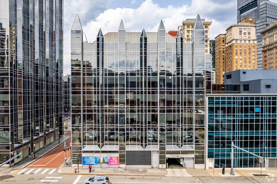 More Photos Of 5 Ppg Pl, Pittsburgh Office For Lease