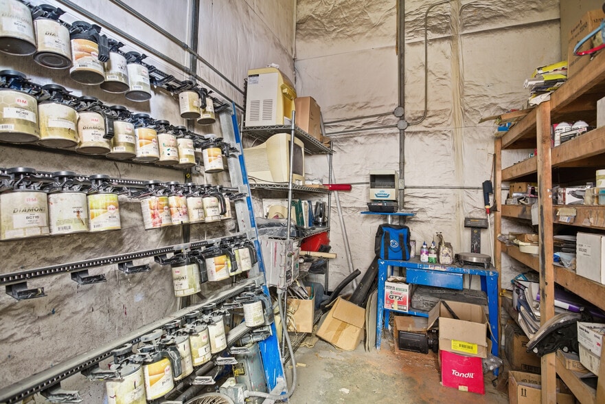 More Photos Of 1728 Old Central Rd, Central Industrial For Sale