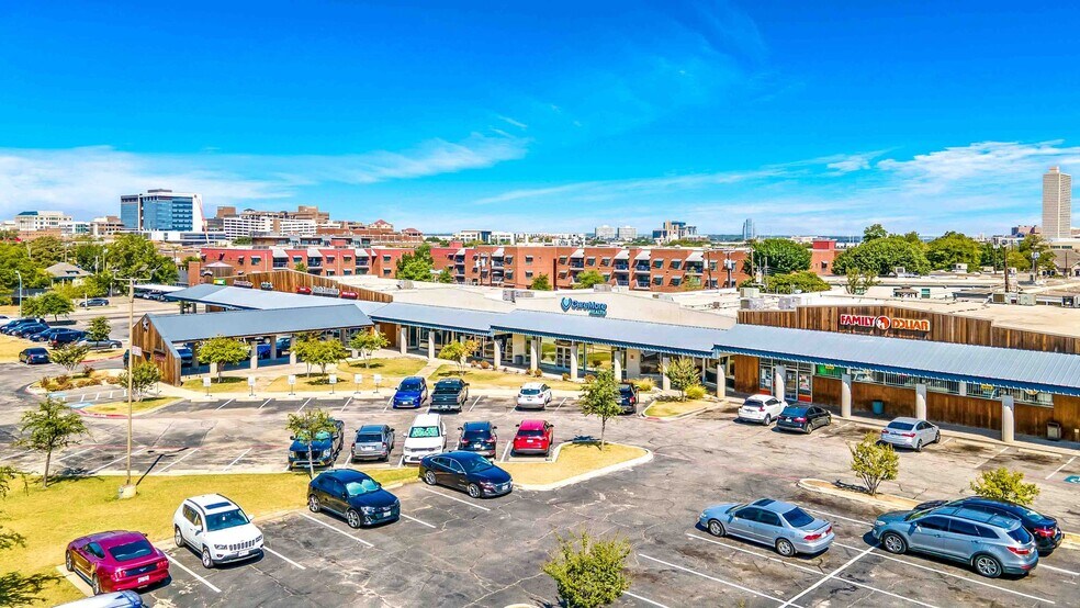 More Photos Of 504-604 E Rosedale St, Fort Worth Unknown For Lease