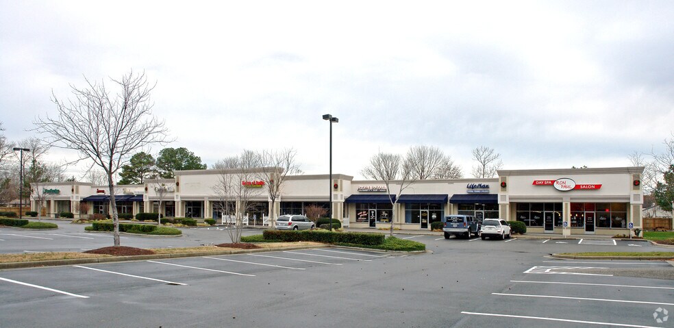 More Photos Of 1032 Volvo Pky, Chesapeake Unknown For Lease