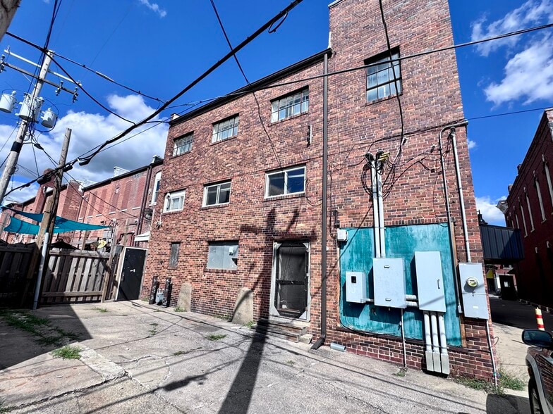 More Photos Of 2 W Side Sq, Macomb Restaurant For Sale