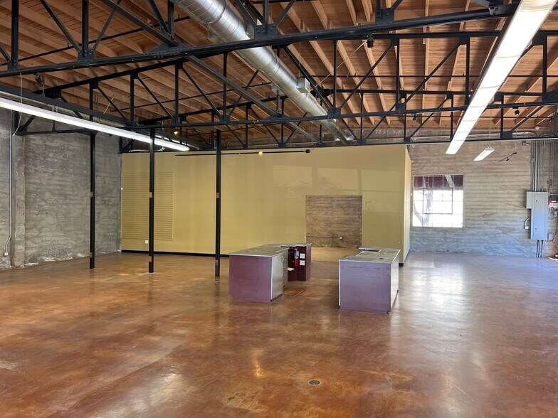 More Photos Of 902 3rd St, San Rafael Storefront For Lease