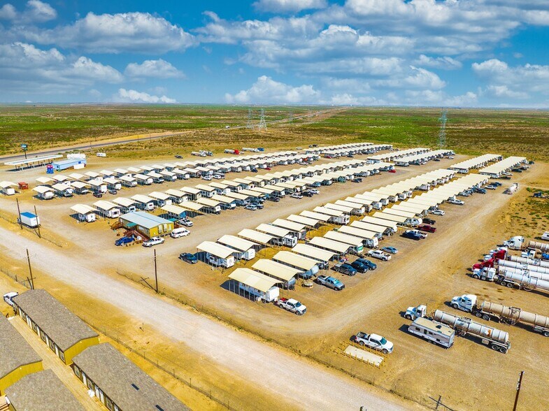 Primary Photo Of 8 County Road 433 E, Orla Trailer Camper Park For Sale