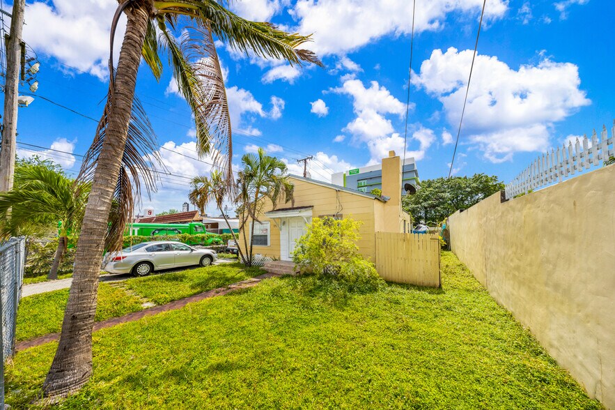 More Photos Of 2728 Sw 3rd St, Miami Multifamily For Sale