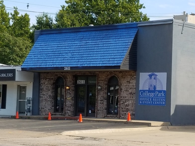 More Photos Of 2611 SW 17th St, Topeka Office For Lease