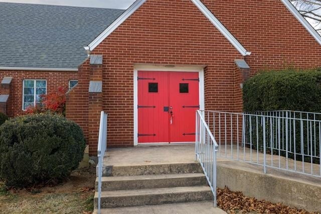 More Photos Of 551 Lee Jackson Hwy, Staunton Religious Facility For Sale