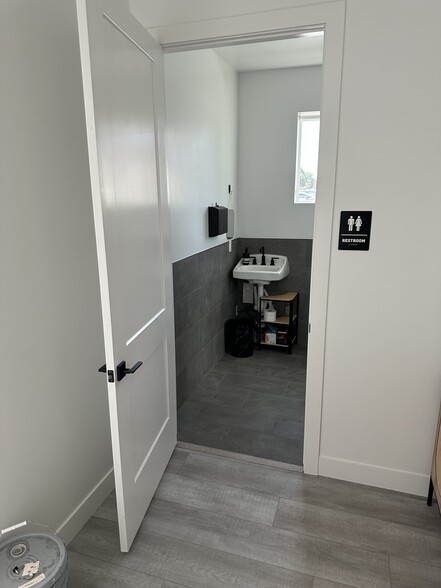 More Photos Of 140 S Main St, Lindon Medical For Lease