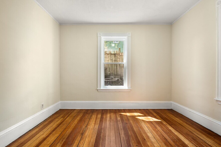 More Photos Of 10 Royal St, Boston Multifamily For Sale