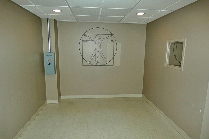 More Photos Of 1829 Maple Rd, Williamsville Medical For Lease