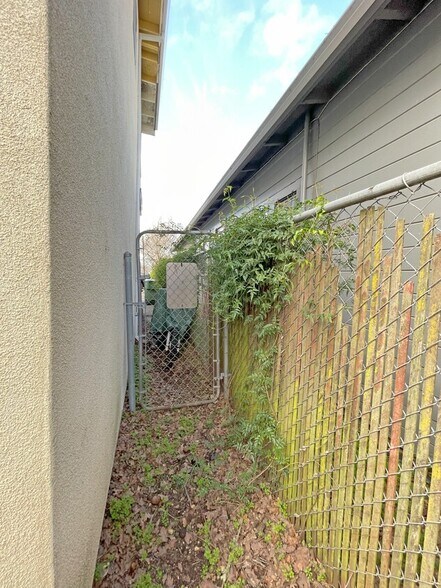 More Photos Of 17505 Sonoma Hwy, Sonoma Apartments For Sale