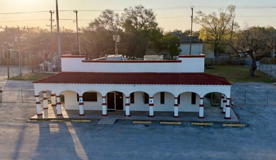 More Photos Of 7830 Louis Pasteur Dr, San Antonio Medical For Lease