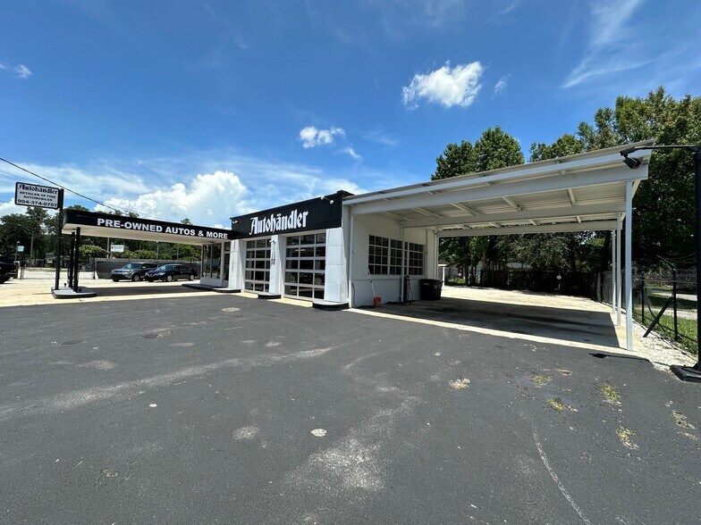 More Photos Of 4833 Spring Glen Rd, Jacksonville Auto Repair For Sale