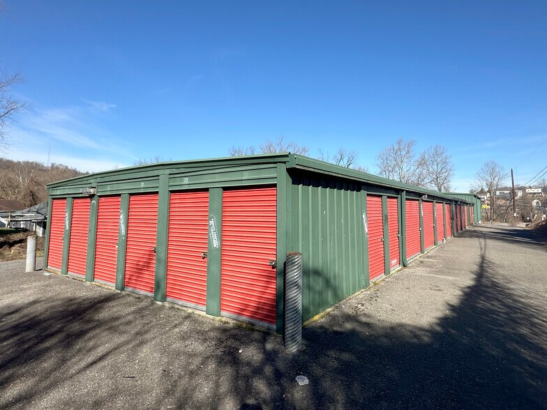 More Photos Of 213 Hart Street, Clarksburg Self Storage For Sale