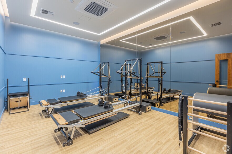 More Photos Of 1331 Columbia St, San Diego Apartments For Lease