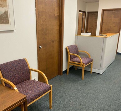 More Photos Of 422 N Northwest Hwy, Park Ridge Office For Lease