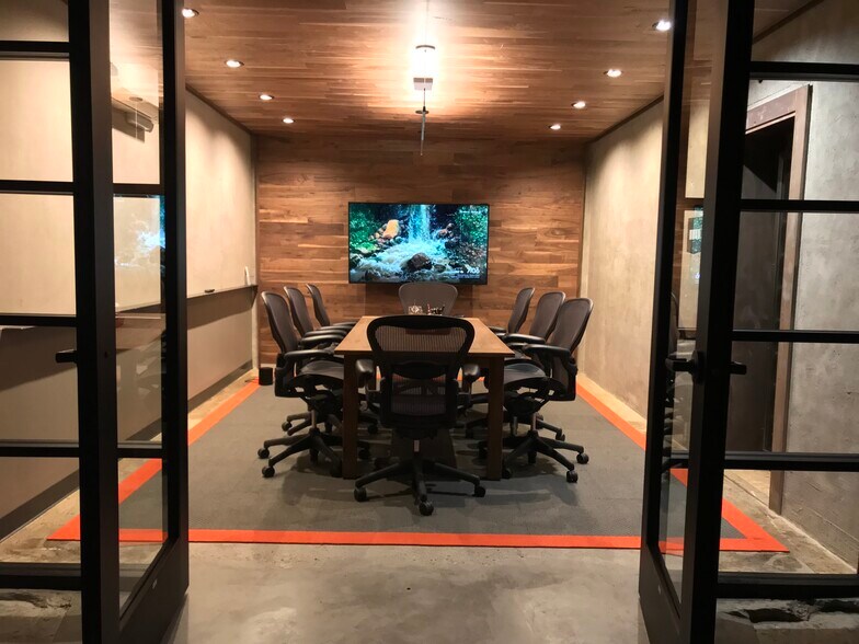 More Photos Of 435 Center St, Healdsburg Coworking Space