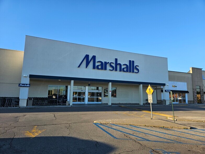 More Photos Of 4900 Shelbyville Rd, Louisville Unknown For Lease