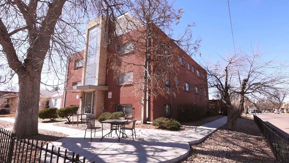Primary Photo Of 1695 Clinton St, Aurora Apartments For Sale