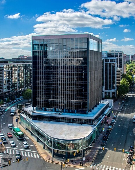 More Photos Of 1500 Wilson Blvd, Arlington Office For Lease