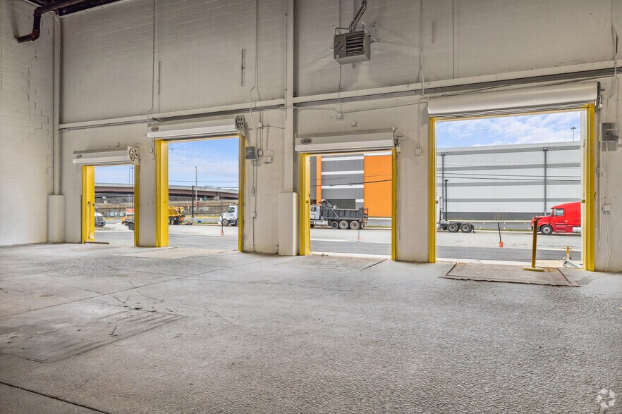 More Photos Of 6608-6610 Electronic Dr, Springfield Warehouse For Lease