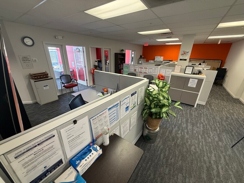 More Photos Of 642 Newtown Yardley Rd, Newtown Office For Lease