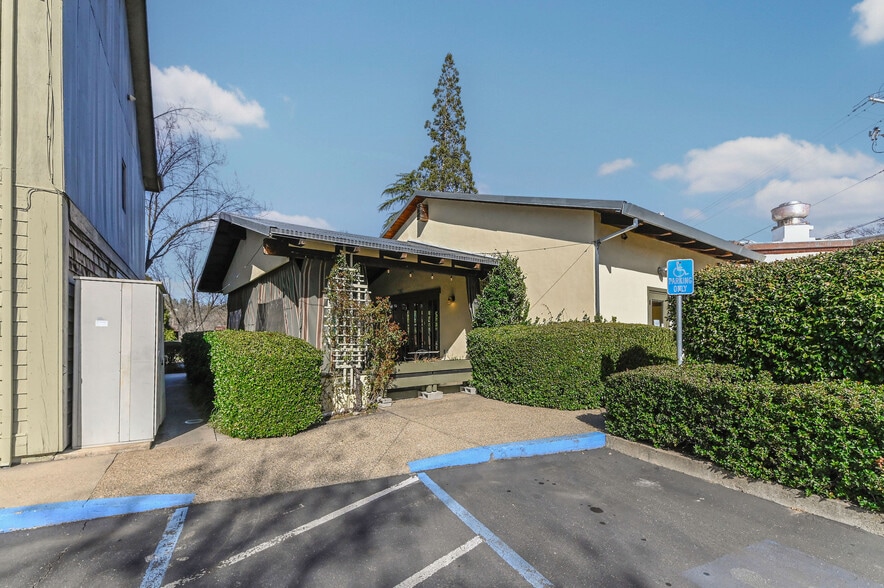 More Photos Of 191 Main St, Murphys General Retail For Sale