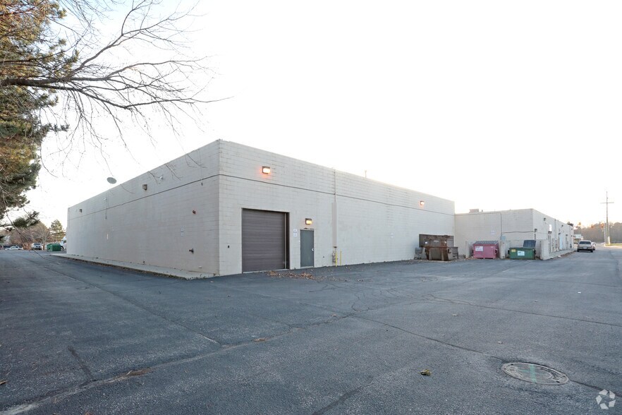 More Photos Of 4130-4146 24th Ave, Fort Gratiot Storefront For Lease