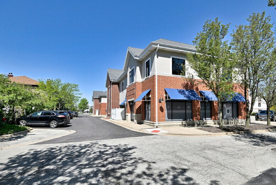 More Photos Of 25-41 E Main St, Roselle Service Station For Sale