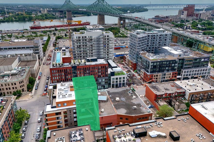 Primary Photo Of 2179 Rue Sainte-Catherine E, Montréal Land For Sale