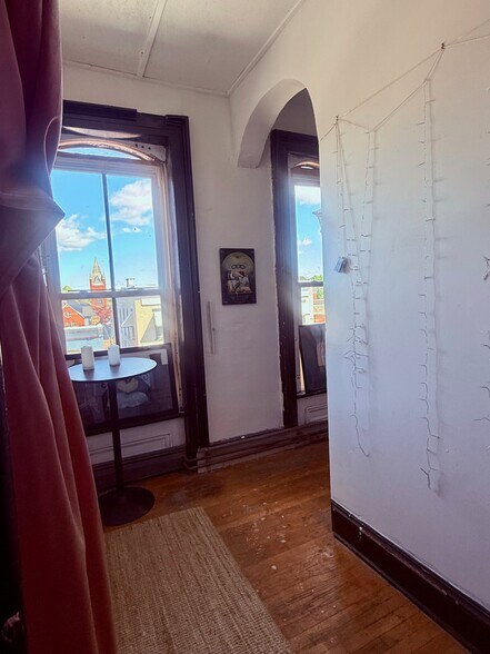 More Photos Of 220 Main St, Saugerties Storefront Retail Residential For Sale