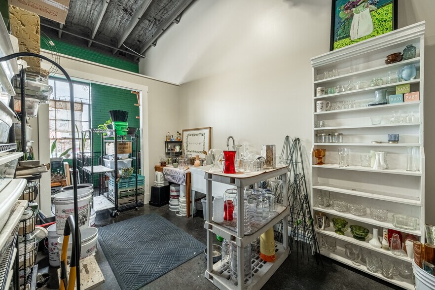 More Photos Of 119 N Jackson St, Perryville General Retail For Sale