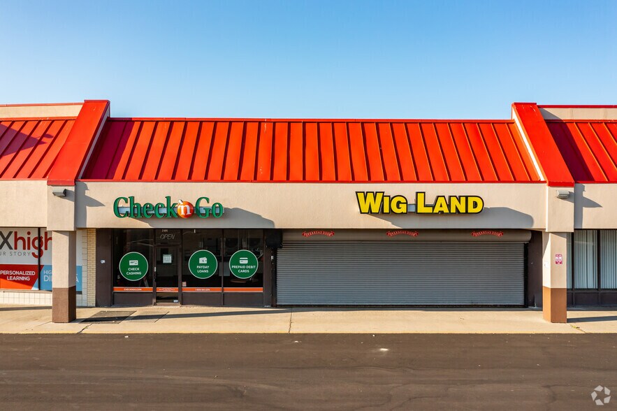 More Photos Of 4813-4945 Clio Rd, Flint Unknown For Lease