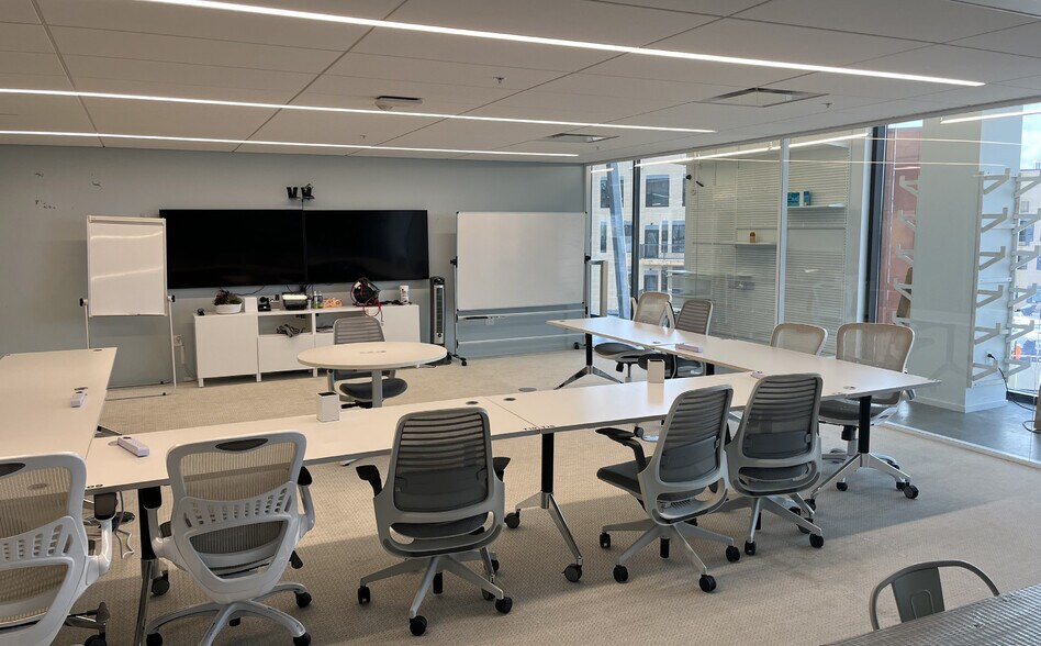 More Photos Of 440-500 W Broad St, Columbus Apartments For Lease