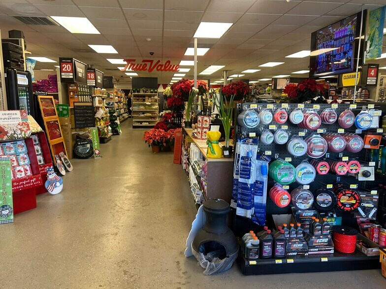 More Photos Of 469 N Main St, Kilmarnock General Retail For Sale