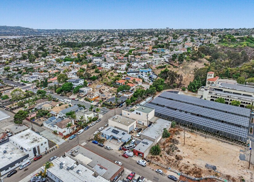 More Photos Of 1235-1239 Cushman Ave, San Diego Service For Sale