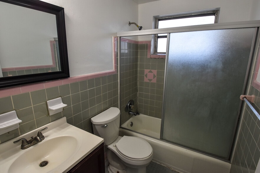 More Photos Of 1241-1251 W River Dr, Margate Apartments For Sale