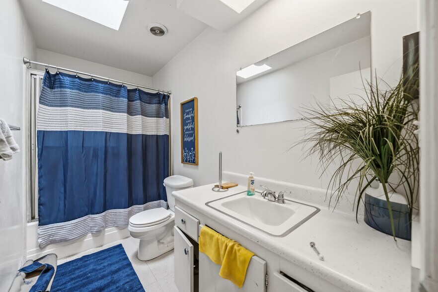 More Photos Of 2524 Price Dr, La Verne Apartments For Sale