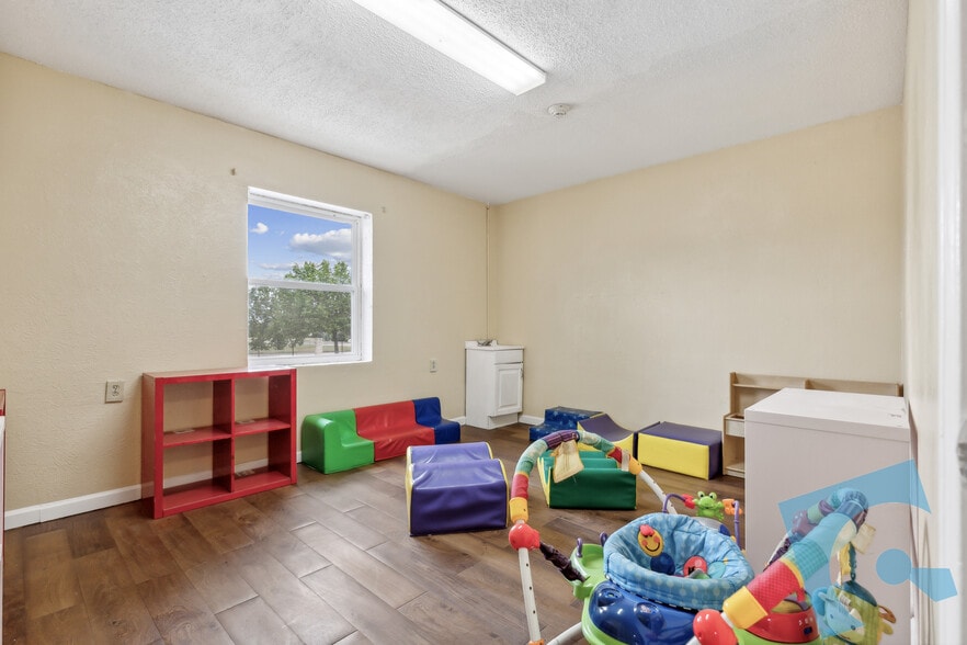 More Photos Of 114 S 14th St, Midlothian Daycare Center For Sale