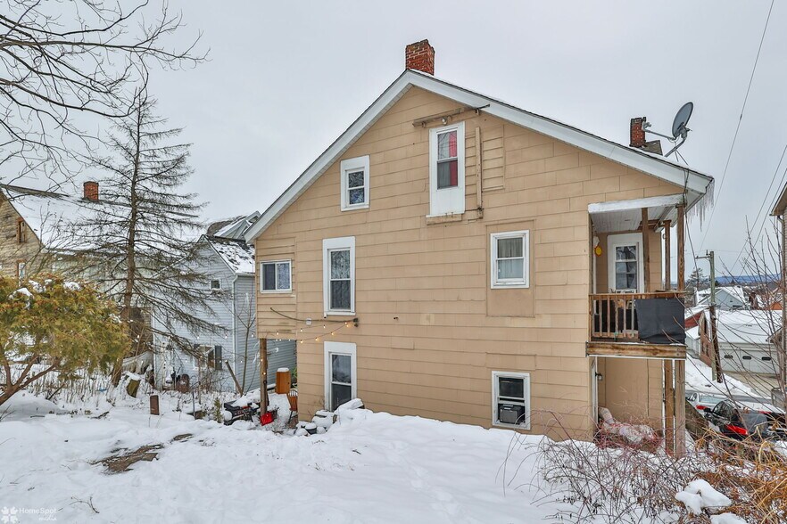 More Photos Of 301 1st St, Slatington Multifamily For Sale