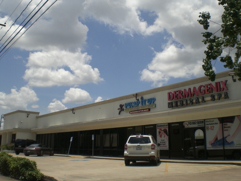 More Photos Of 6030 S Rice Ave, Houston Flex For Lease