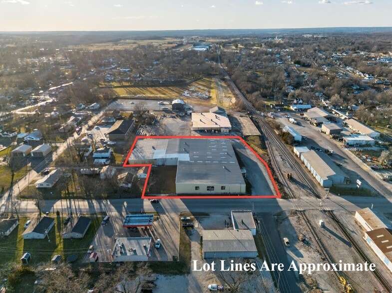 Primary Photo Of 102 W Front St, Mountain Grove Warehouse For Sale