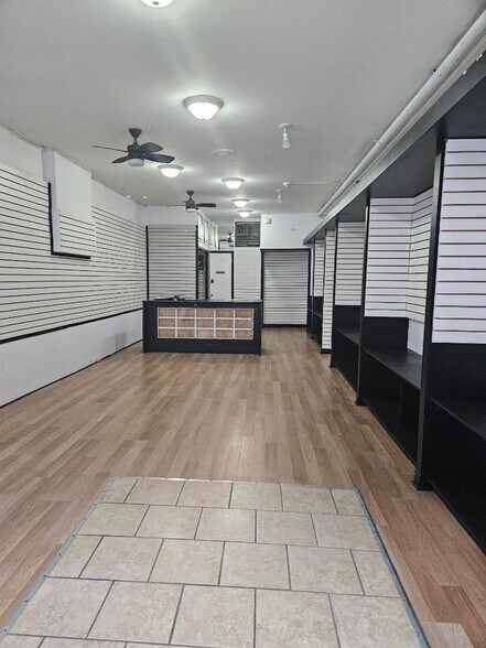 More Photos Of 88-94 King St W, Brockville Storefront Retail Residential For Sale