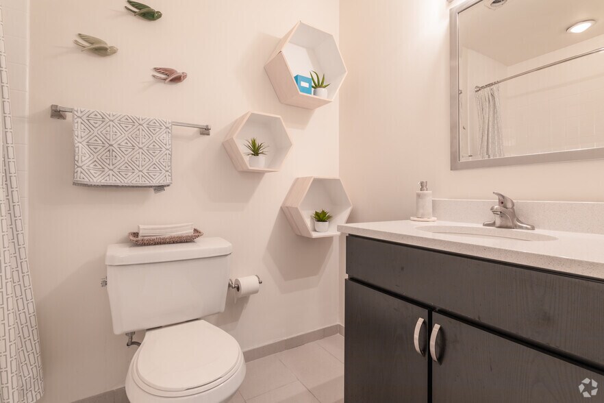 More Photos Of 400 Walnut St, Philadelphia Multifamily For Sale