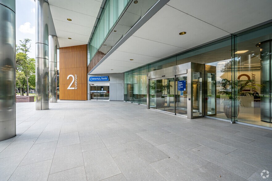 More Photos Of 2 RIVERWAY, Houston Office For Lease