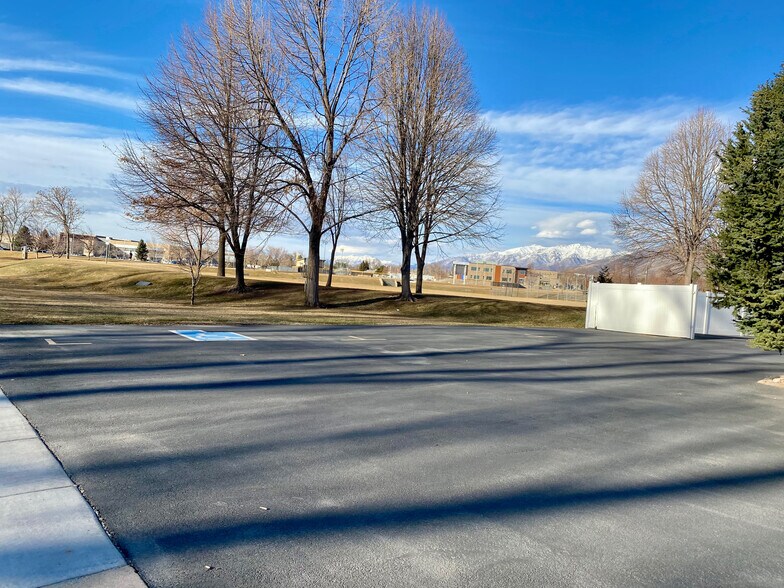 More Photos Of 579 S Main St, Kaysville Office For Sale