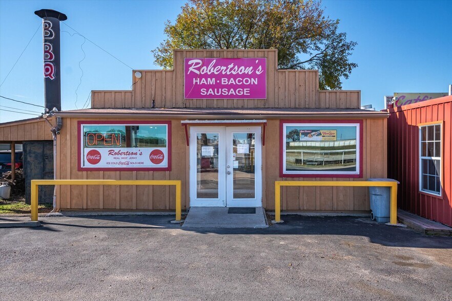 More Photos Of 28323 Interstate, Wills Point Restaurant For Sale